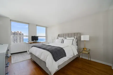 2626 North Lakeview Avenue Chicago IL 60614