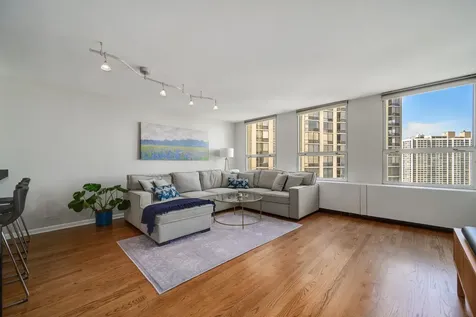 2626 North Lakeview Avenue Chicago IL 60614