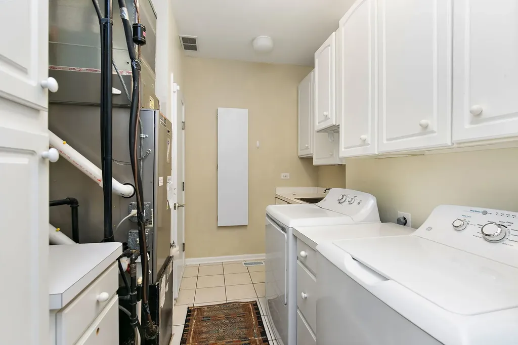 12251 Tuliptree Lane Huntley IL 60142