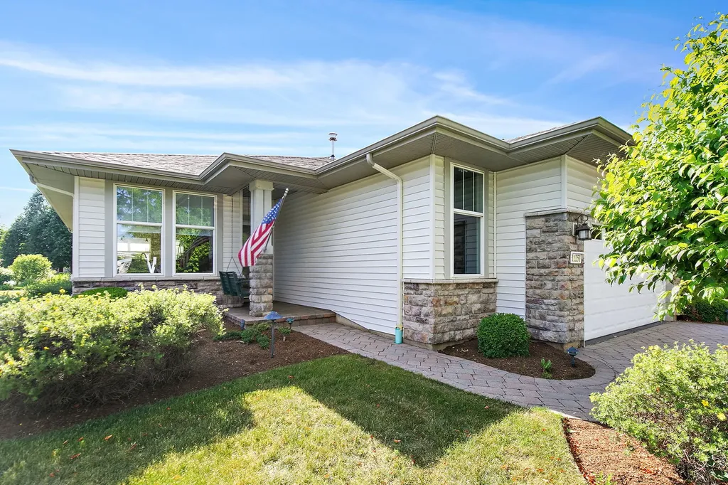 12251 Tuliptree Lane Huntley IL 60142