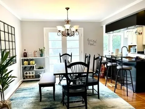3207 Illinois Road Wilmette IL 60091