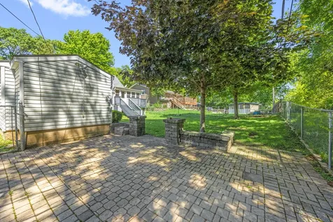 6314 Hillcrest Road Cary IL 60013