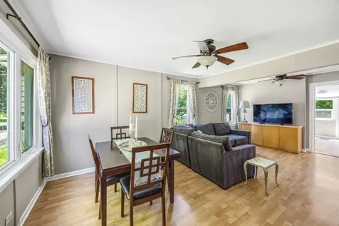 6314 Hillcrest Road Cary IL 60013