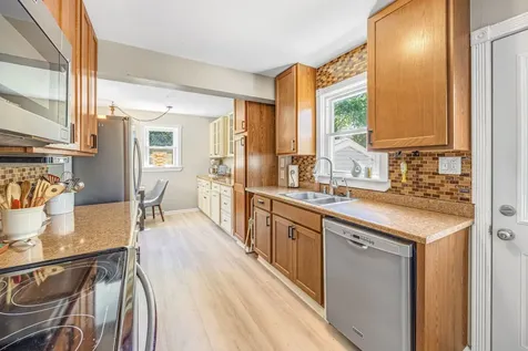 6314 Hillcrest Road Cary IL 60013