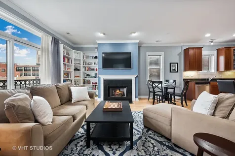 2816 North Rockwell Street Chicago IL 60618