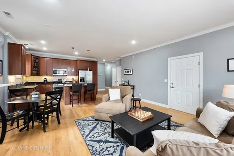 2816 North Rockwell Street Chicago IL 60618