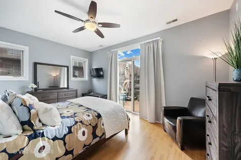 2816 North Rockwell Street Chicago IL 60618