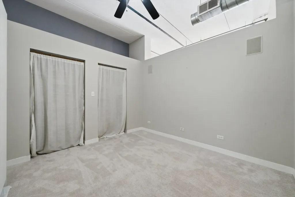 811 West 15th Place Chicago IL 60608