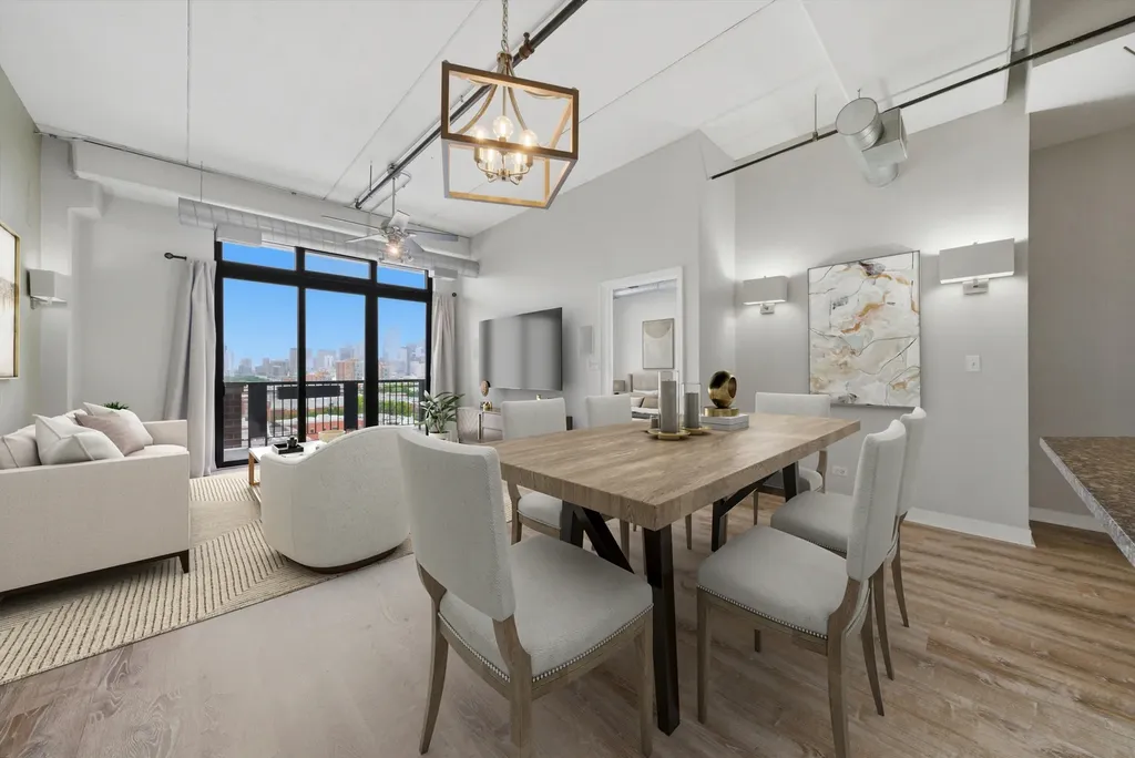 811 West 15th Place Chicago IL 60608