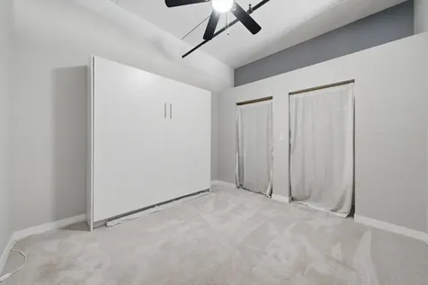 811 West 15th Place Chicago IL 60608