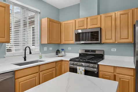 522 East Thornhill Lane Palatine IL 60074