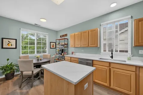 522 East Thornhill Lane Palatine IL 60074