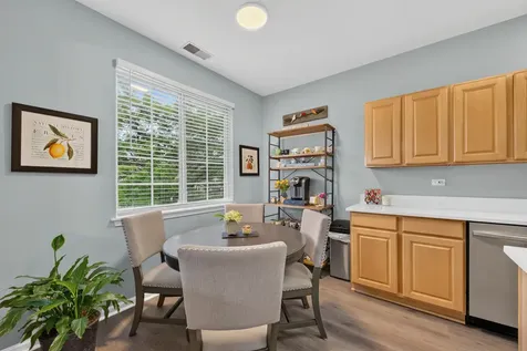 522 East Thornhill Lane Palatine IL 60074