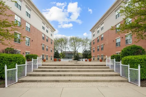 601 West Rand Road Arlington Heights IL 60004