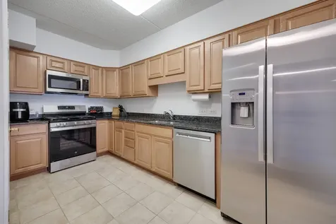 601 West Rand Road Arlington Heights IL 60004