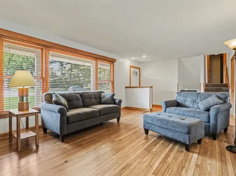 10S287 Alma Lane Naperville IL 60564