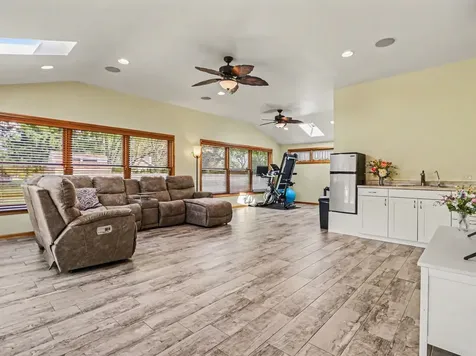 10S287 Alma Lane Naperville IL 60564