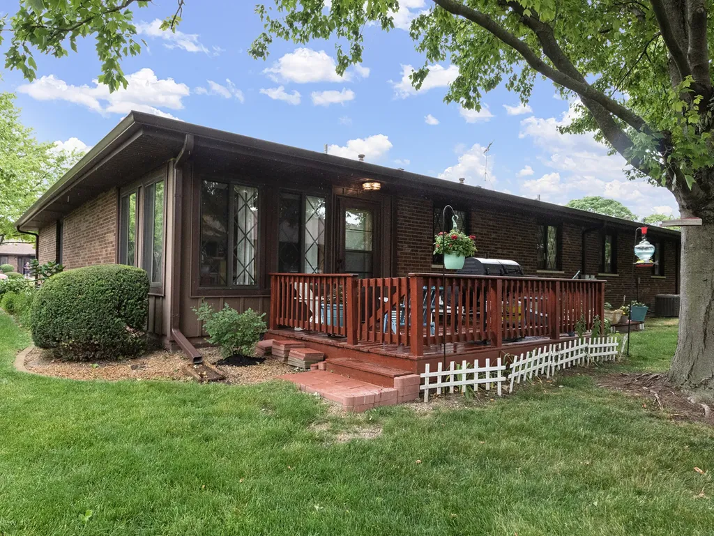 905 Shagbark Road New Lenox IL 60451