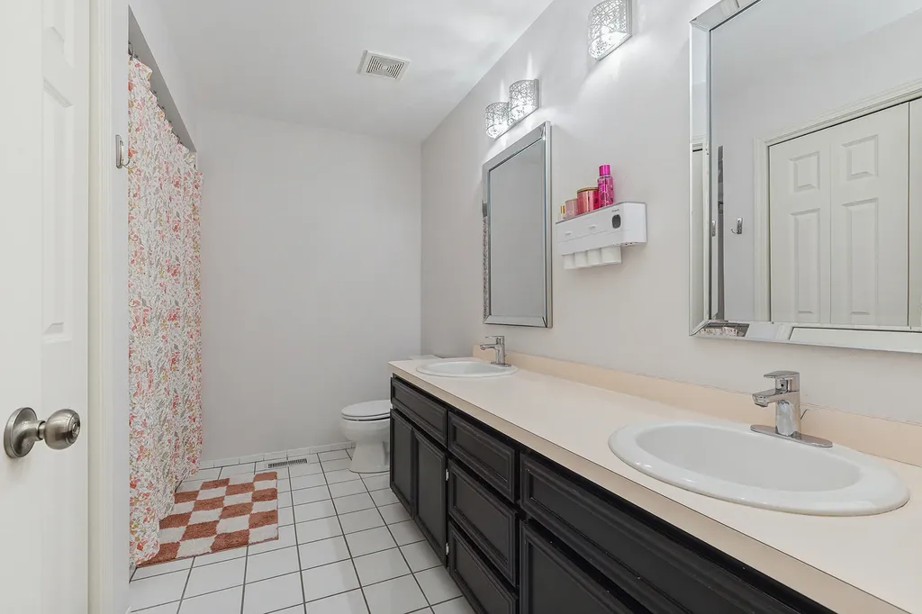 17252 Grange Drive Orland Park IL 60467