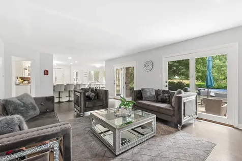 17252 Grange Drive Orland Park IL 60467