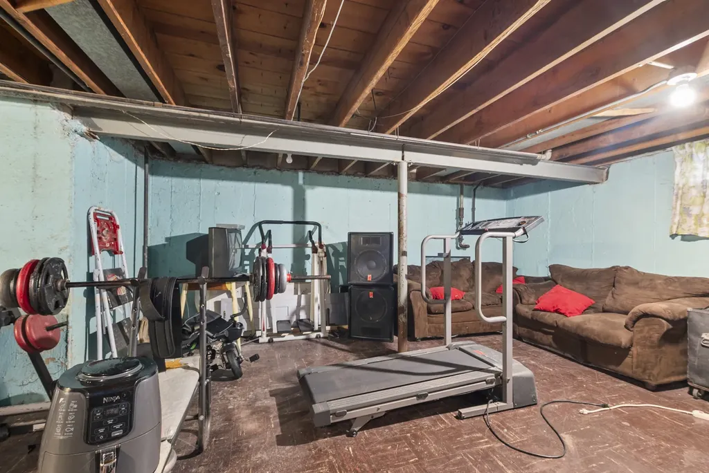 11600 South Hale Avenue Chicago IL 60643