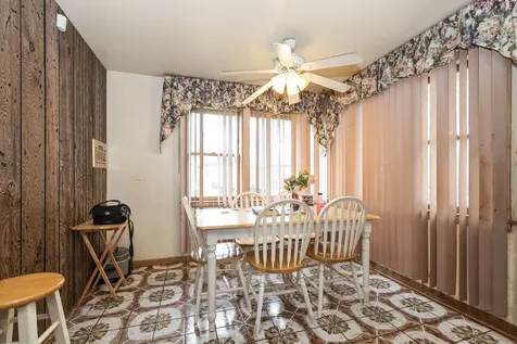 11600 South Hale Avenue Chicago IL 60643