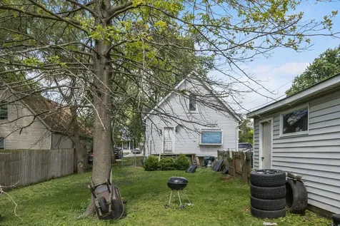 304 Harwood Street Joliet IL 60432