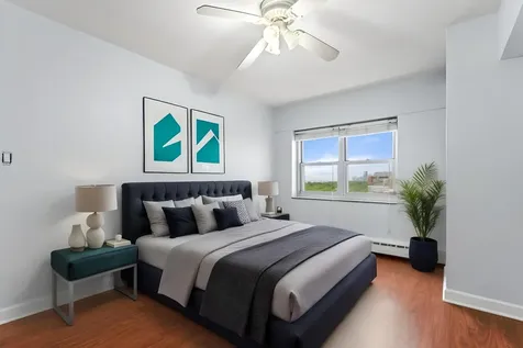 4920 North Marine Drive Chicago IL 60640
