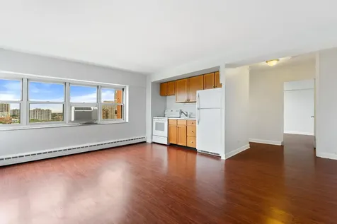 4920 North Marine Drive Chicago IL 60640