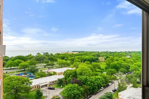 4920 North Marine Drive Chicago IL 60640