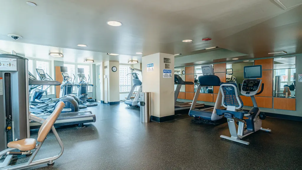 345 North La Salle Drive Chicago IL 60654