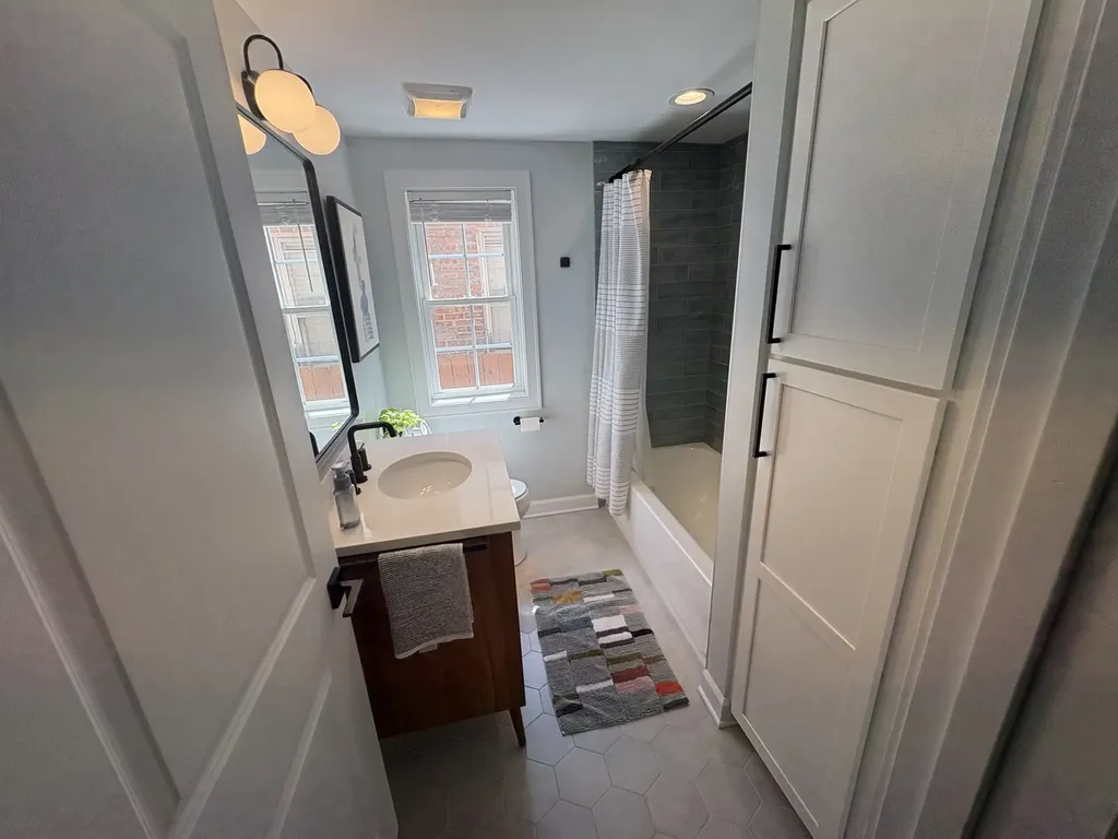 5058 West Wrightwood Avenue Chicago IL 60639