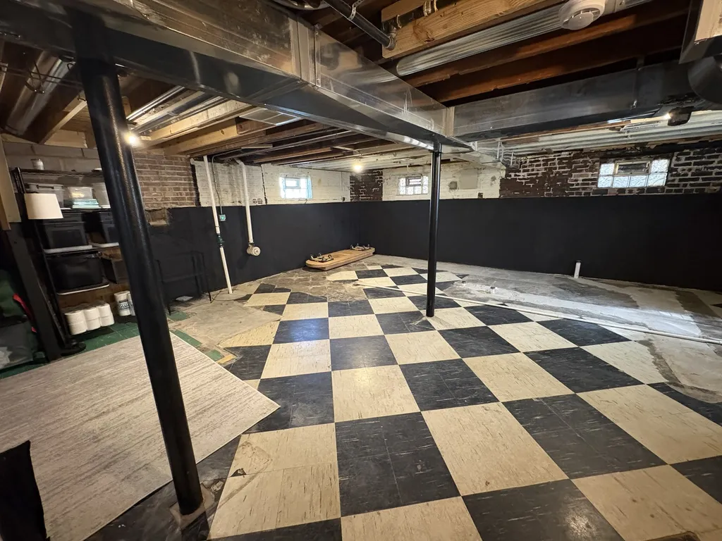 5058 West Wrightwood Avenue Chicago IL 60639