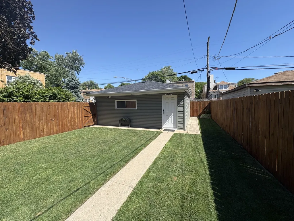 5058 West Wrightwood Avenue Chicago IL 60639