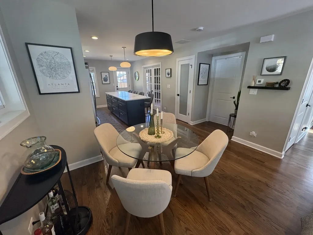5058 West Wrightwood Avenue Chicago IL 60639