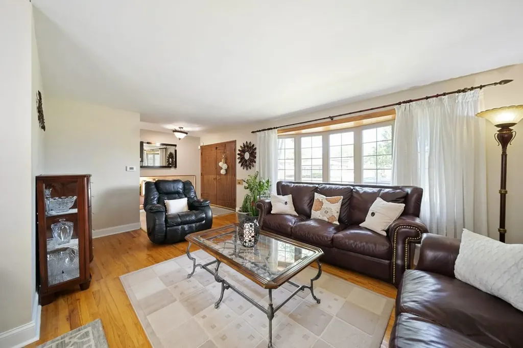 365 West Myrick Avenue Addison IL 60101