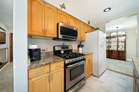 365 West Myrick Avenue Addison IL 60101