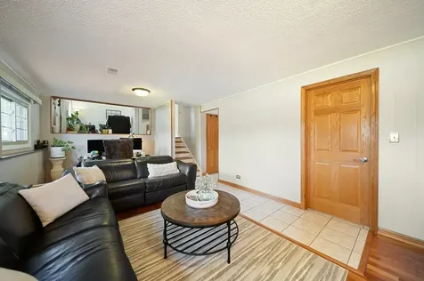 365 West Myrick Avenue Addison IL 60101