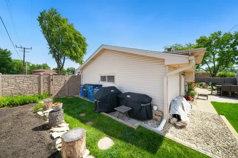 365 West Myrick Avenue Addison IL 60101