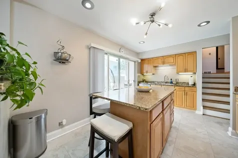 365 West Myrick Avenue Addison IL 60101