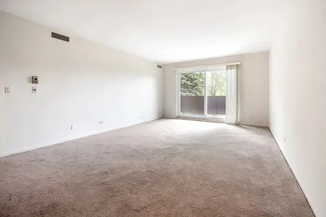 840 Wellington Avenue Elk Grove Village IL 60007