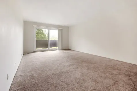 840 Wellington Avenue Elk Grove Village IL 60007