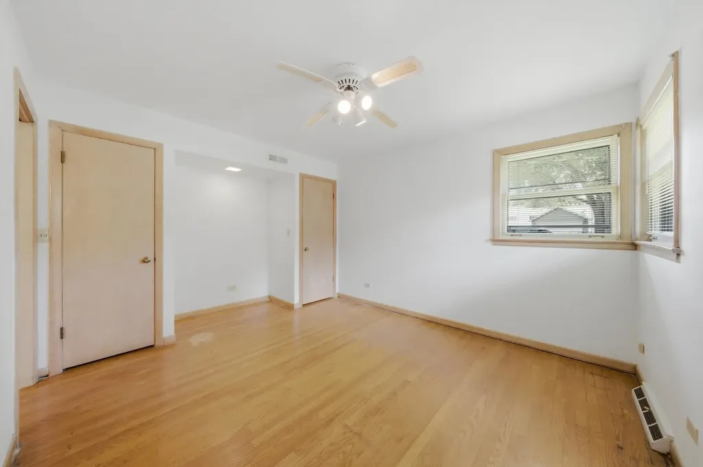 2912 Old Glenview Road Wilmette IL 60091