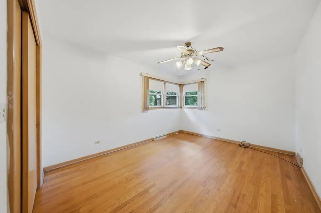 2912 Old Glenview Road Wilmette IL 60091
