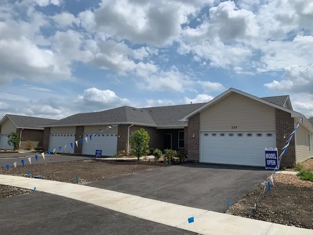 455 BUILDING 9 Ridge Lane Bolingbrook IL 60440