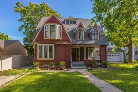 407 West Grove Street W Pontiac IL 61764
