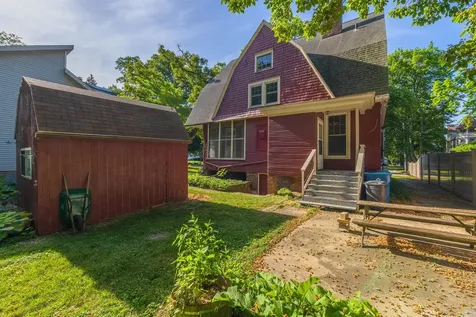 407 West Grove Street W Pontiac IL 61764