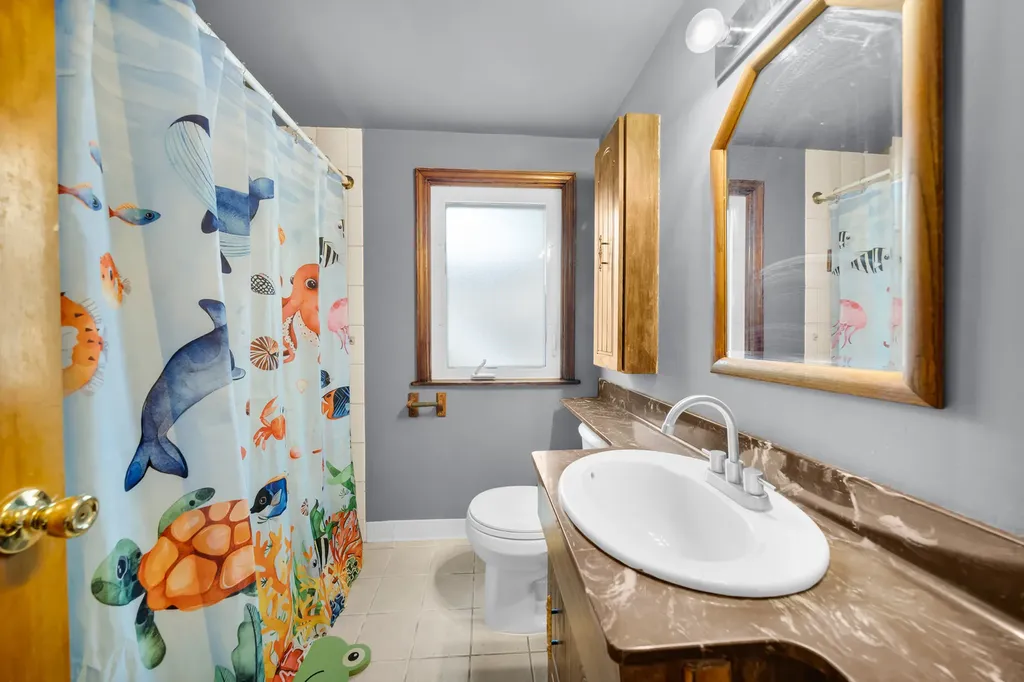 6805 South Kildare Avenue Chicago IL 60629
