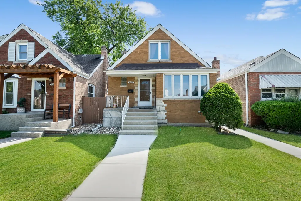 6805 South Kildare Avenue Chicago IL 60629