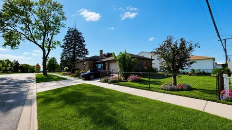 8201 North Washington Street Niles IL 60714